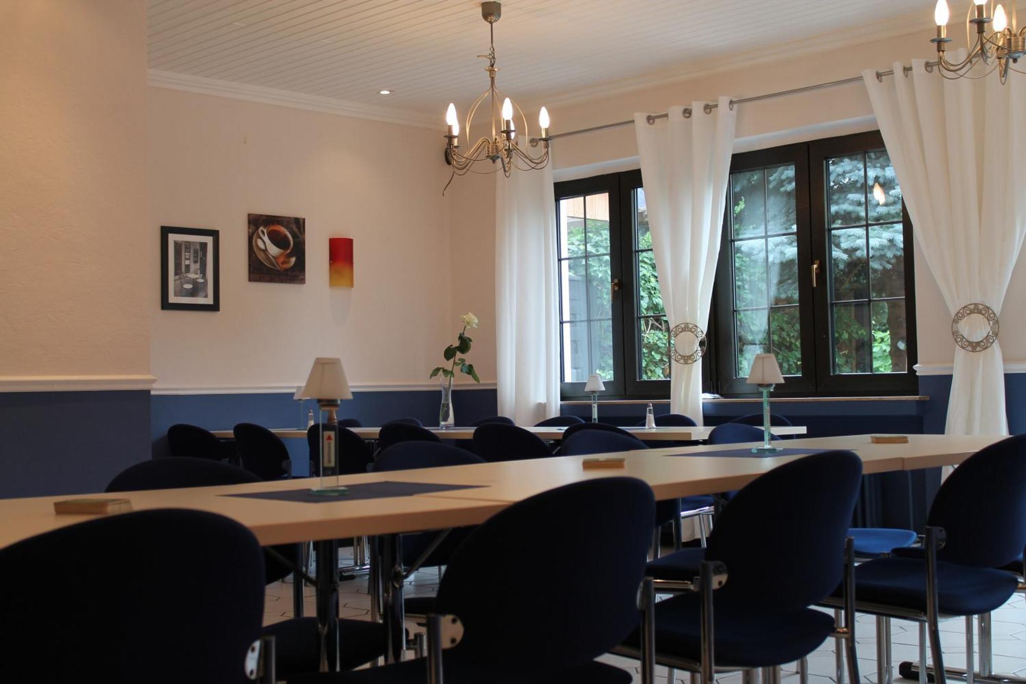 Smart Hostel By Landgasthof Velber 24H7D Seelze Bagian luar foto