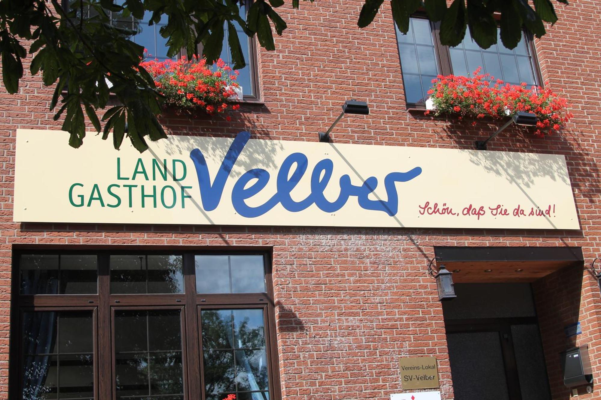 Smart Hostel By Landgasthof Velber 24H7D Seelze Bagian luar foto