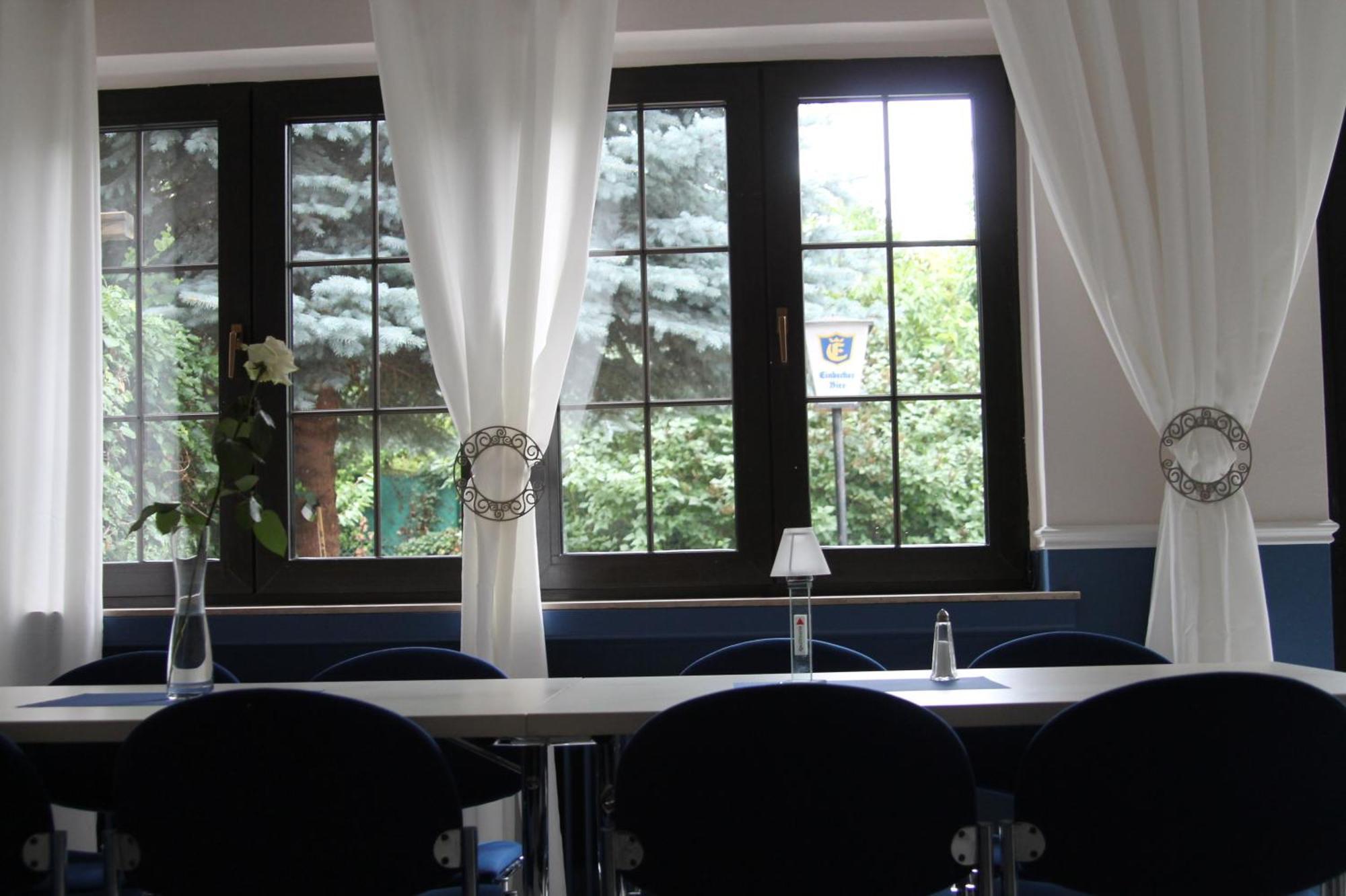 Smart Hostel By Landgasthof Velber 24H7D Seelze Bagian luar foto